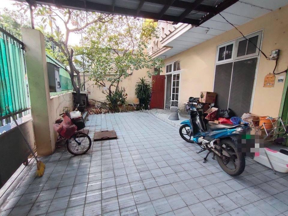 RUMAH USAHA DISEWAKAN LOKASI STRATEGIS KELAPA GADING RAYA JAKARTA UTARA