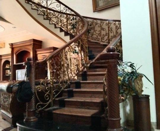 CEPAT! Rumah MEWAH CLASSIC Bagus Di Kelapa Gading