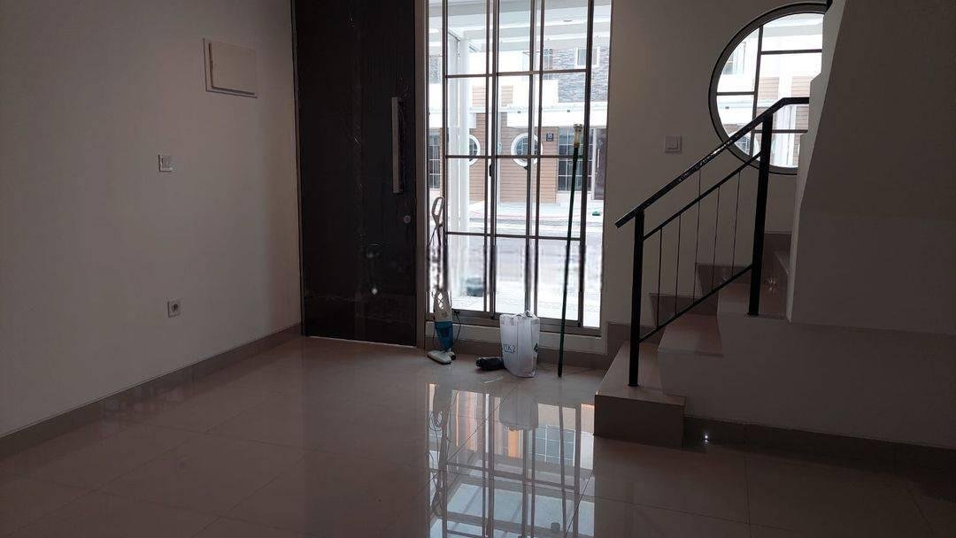 Disewakan Rumah Pik2 3BR Uk4