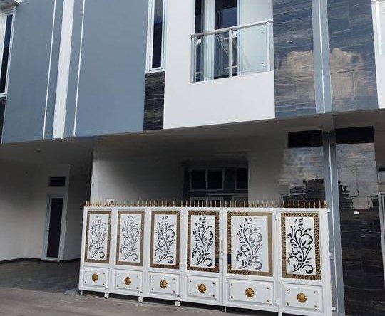 Rumah Siap Huni Full Furnise dekat RSUD Matraman Jakarta Timur