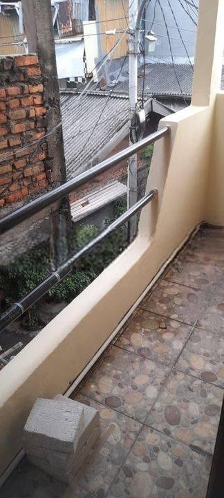 Di Sewa Rumah Gang Rakyat 2 Lantai Jakarta Barat