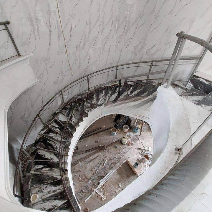 Rumah 3 Lt. Kedoya Raya Cocok Untuk Restoran Kantor Lokasi Ok