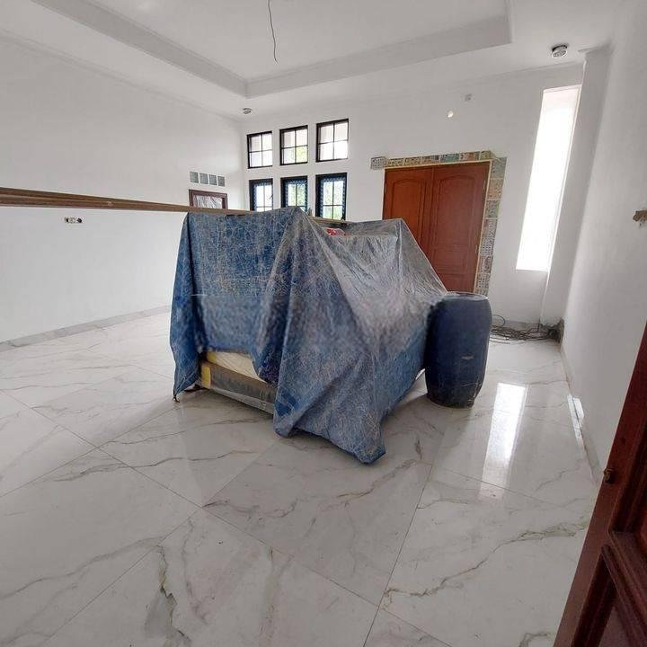 Rumah 3 Lt. Kedoya Raya Cocok Untuk Restoran Kantor Lokasi Ok