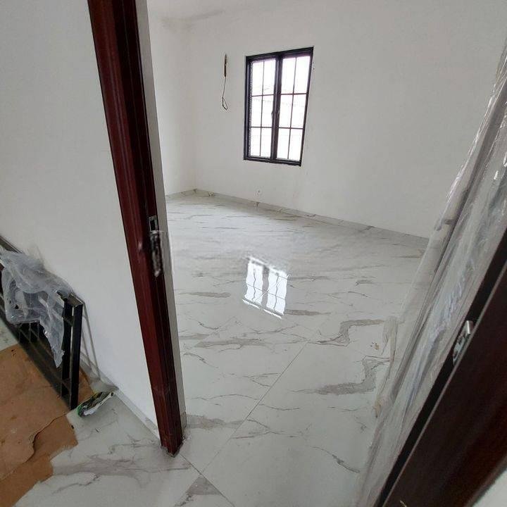 Rumah 3 Lt. Kedoya Raya Cocok Untuk Restoran Kantor Lokasi Ok