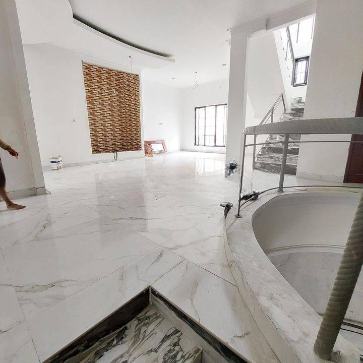 Rumah 3 Lt. Kedoya Raya Cocok Untuk Restoran Kantor Lokasi Ok