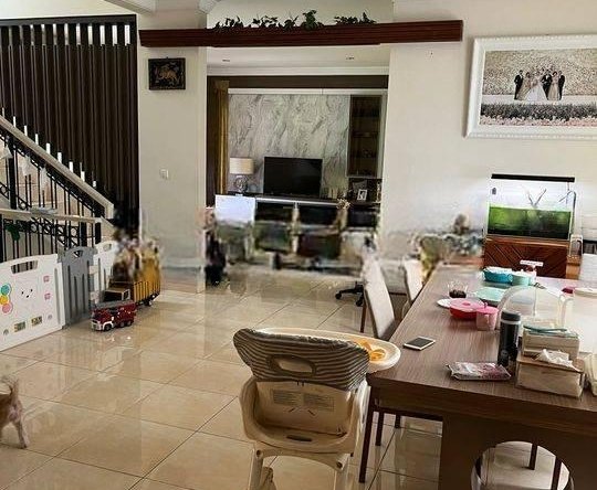 Rumah Mewah Sutera Olivia 3 Lantai Langka Bagus Full Furnished
