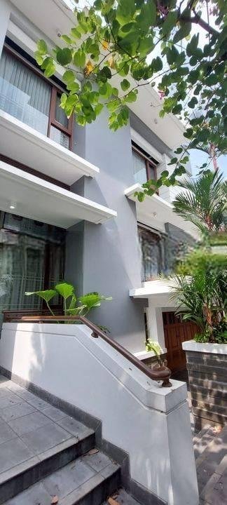 Disewa rumah minimalist modern di Pondok Indah
