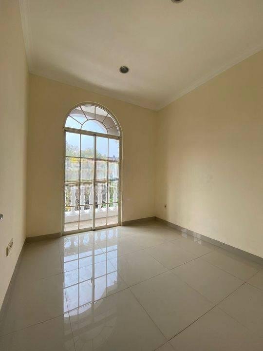 Rumah di Green Lake City cluster West europe ukuran 8x15 SHM