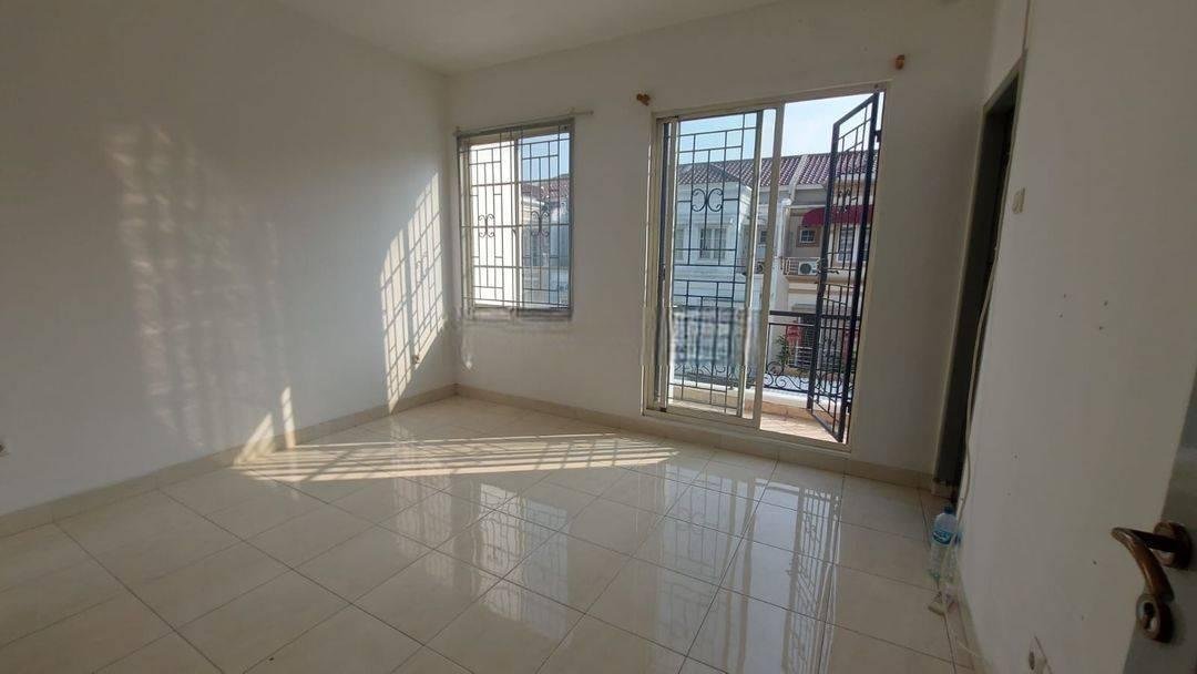 Murah!! disewakan Cepat Rumah Siap Huni Bagus Dan Rapih Di Gading Grande