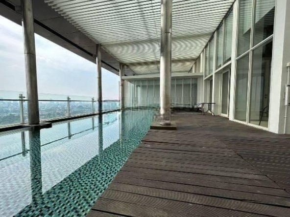 Penthouse Nirvana Apartment Kemang View Amazing Dan Private S.pool