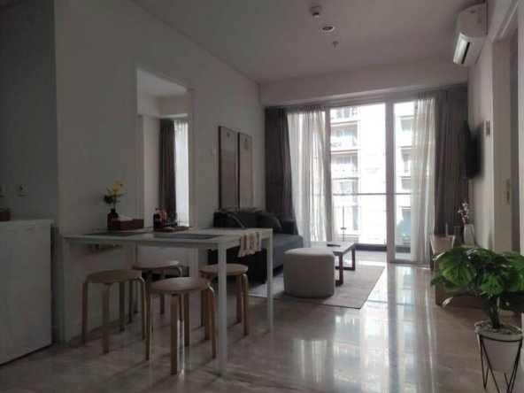 Dijual Apartemen Sangat Bagus 2 BR Furnished Landmark Residence