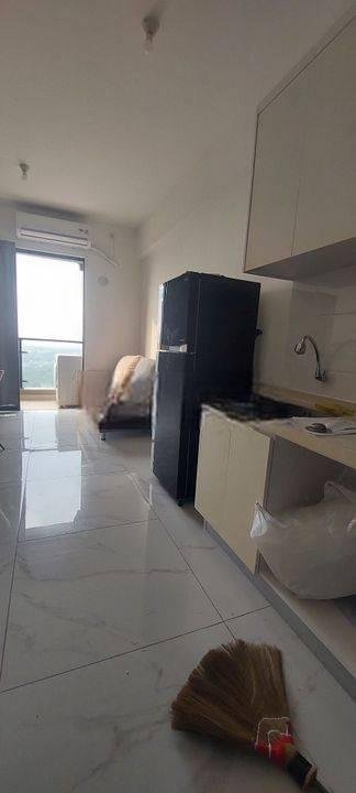 Apartemen bagus Skyhouse 2 kamar tidur semi furnished strategis dekat AEON