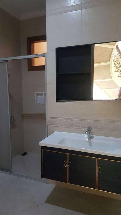 Jual cepat Rumah Mewah 2 lantai kondisi bagus terawat di kawasan elit Raffles Hill Cibubur Jakarta Timur. Lokasi strategis