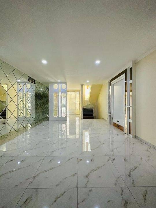Rumah Di Green Lake City Cluster Amerika Latin Full Renovasi Rumah Di Green Lake City Cluster Amerika Latin Full Renovasi