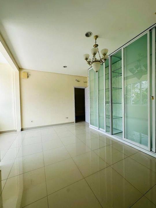 Rumah Di Green Lake City Cluster Amerika Latin Full Renovasi Rumah Di Green Lake City Cluster Amerika Latin Full Renovasi