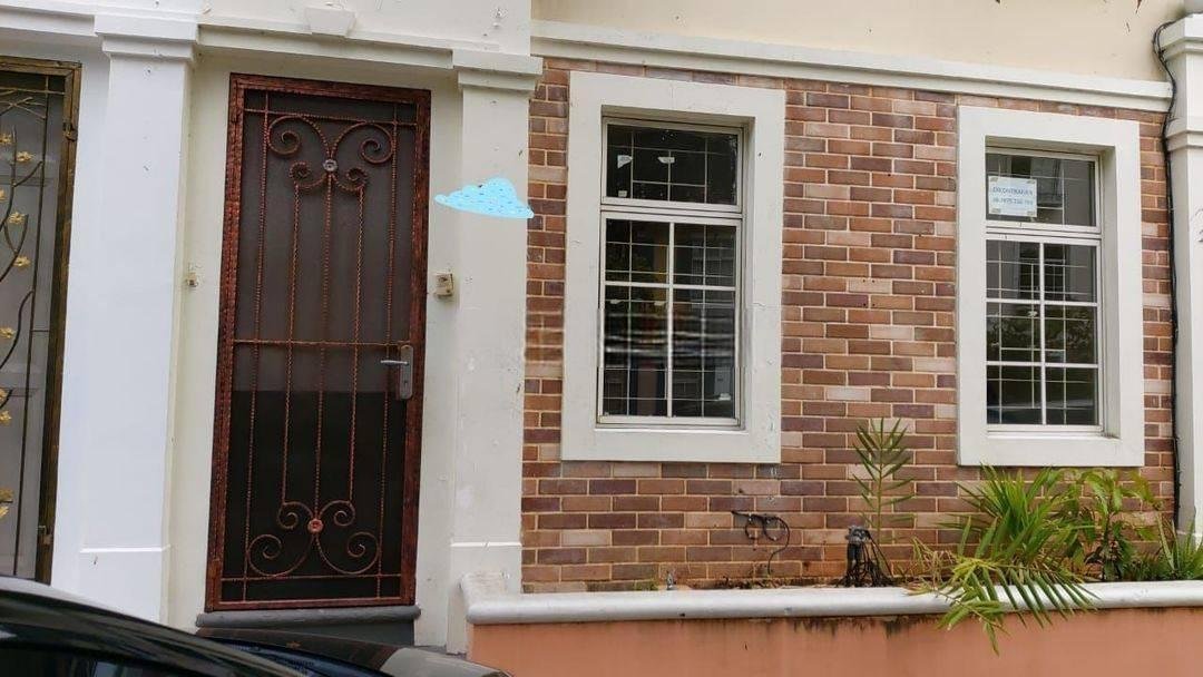 TOWN HOUSE BAGUS SIAP HUNI DI LIPPO KARAWACI