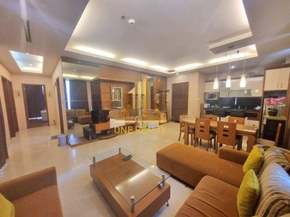 Dijual Apartement Dago Butik 3 BR Furnished Bagus