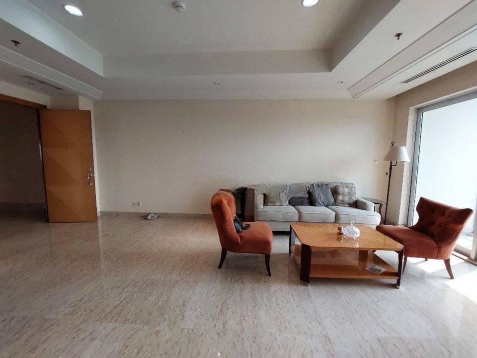 The Pakubuwono Residence 2 BR Semi Furnished