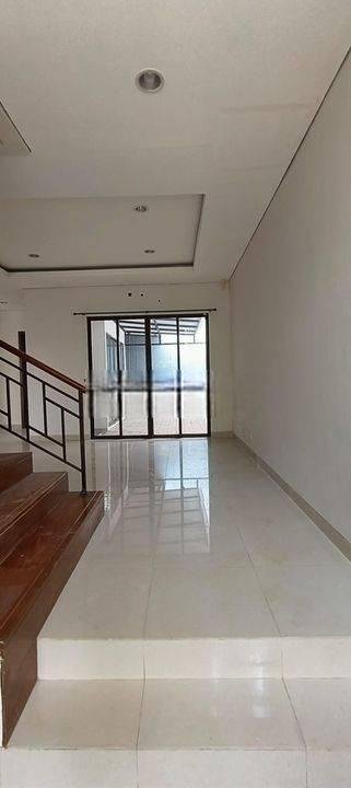 Rumah Greenwich BSD dekat Q BIG