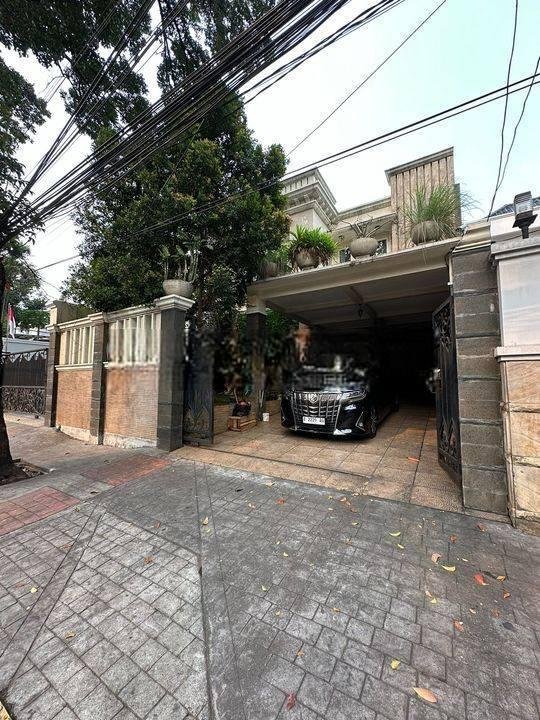 Disewakan Cepat Rumah Barito Lokasi Super Strategis