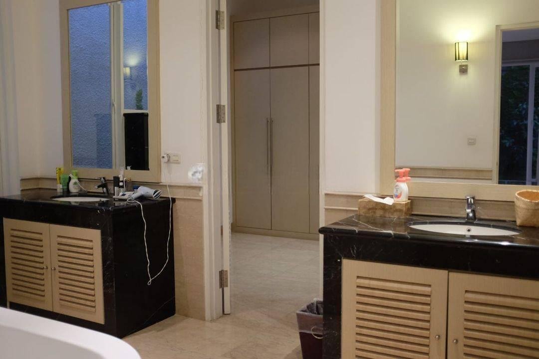 For Rent House Rumah Bisa Kantor Dan Tempat Tinggal Dekat Mrt Dan Dekat Sekolah Prancis Dan Mall Citos Dan Fatmawati Disewakan Rumah Mewah Nuansa Tropical Garden Private Pool Dan Garden Dekat Sekolah Prancis Dan Mrt Dan Mall Dan Area Prime Dan Good Locati