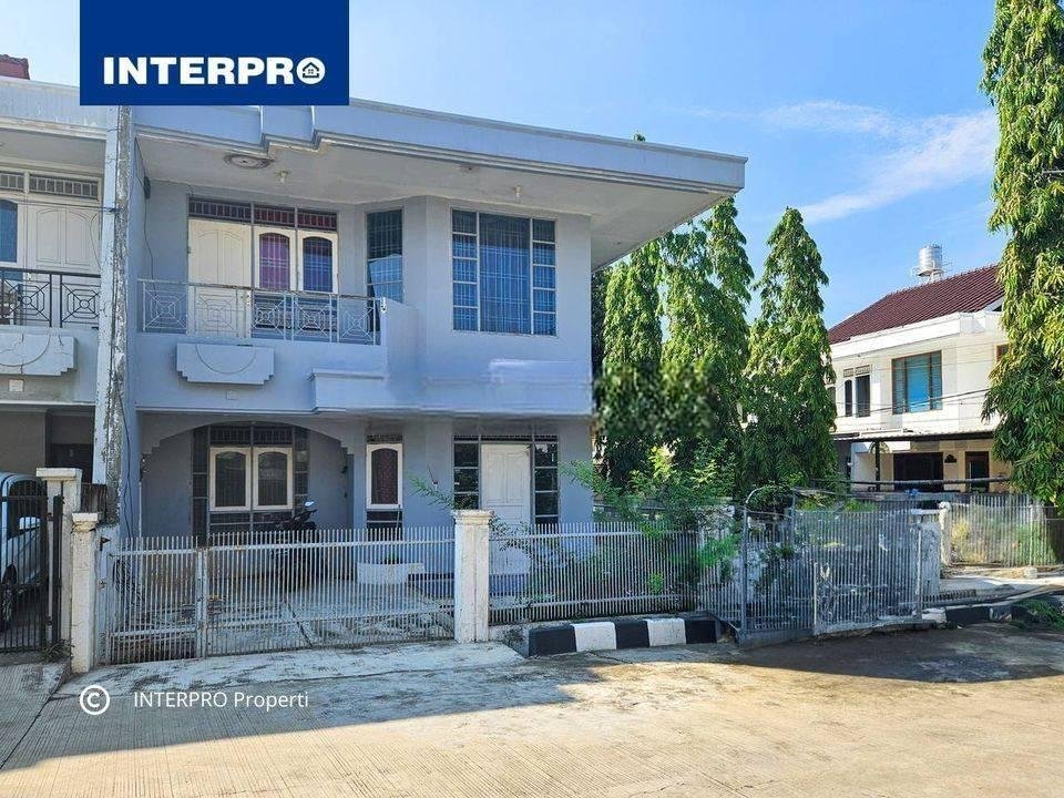 Rumah Dijual Green Garden Hoek Cluster Suasana Tenang Jalan Lebar