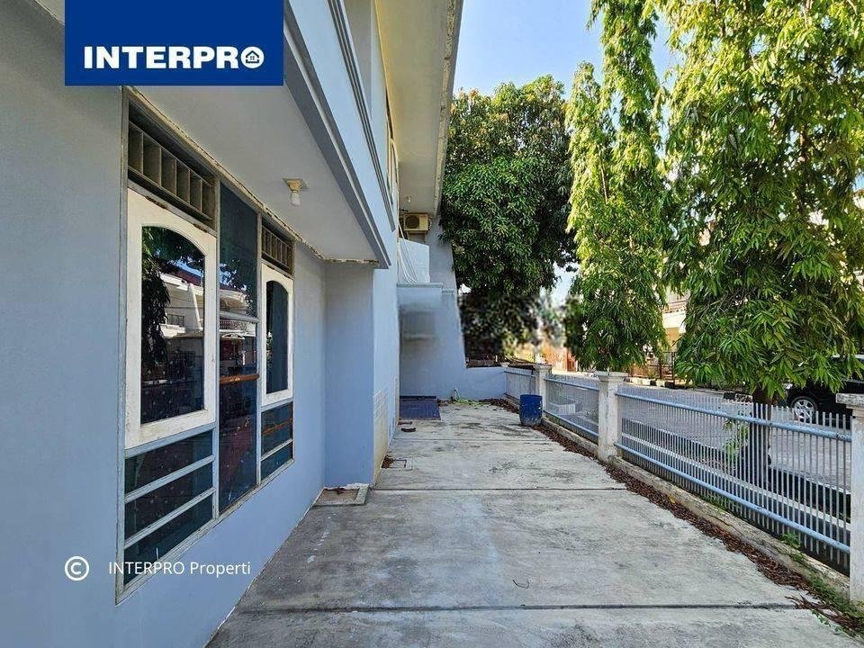 Rumah Dijual Green Garden Hoek Cluster Suasana Tenang Jalan Lebar