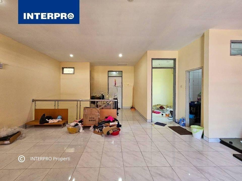 Rumah Dijual Green Garden Hoek Cluster Suasana Tenang Jalan Lebar