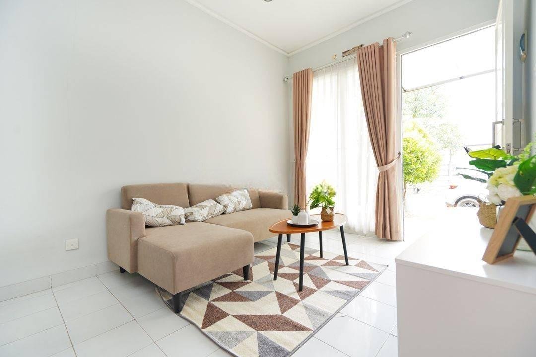 Rumah 2 Lt SHM Dekat Mall Dan Sekolah di Tangsel Siap Kpr J18716