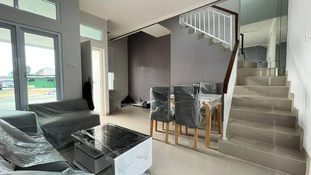 Rumah 2 Lantai Dalam Kompleks Elit Cempaka Putih