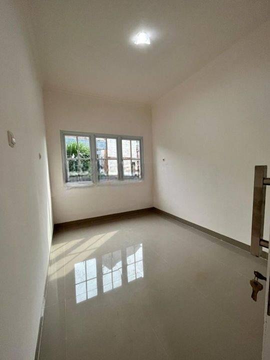 Rumah 2 Lantai Dalam Kompleks Elit Cempaka Putih