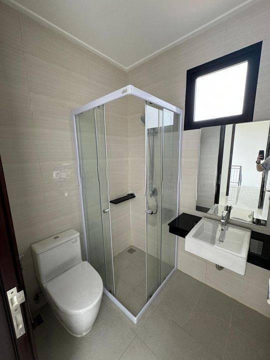 Disewakan Murah Rumah Baru 2lantai Golf Island