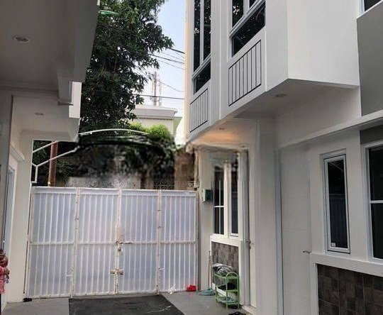 Rumah minimalis modern 2 lantai jakarta
