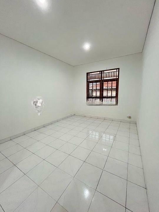 Disewakan Rumah Dua Lantai Siap Huni di Jakarta Pusat