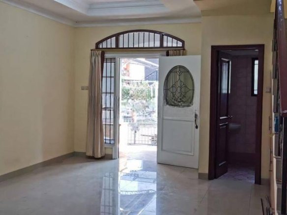 Termurah Sewa Rumah LB 200m2 Semi Furnished Di Gading Residence 12 Termurah Sewa Rumah LB 200m2 Semi Furnished Di Gading Residence Termurah Sewa Rumah LB 200m2 Semi Furnished Di Gading Residence