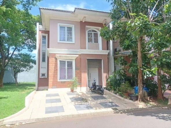 Rumah Trimezia 256m² Gading Serpong