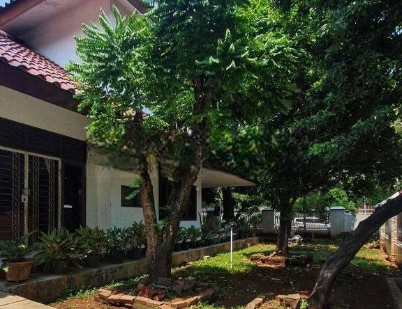 TURUN HARGA BANGET!! Rumah Hoek di Eramas 2000 - Jakarta Timur