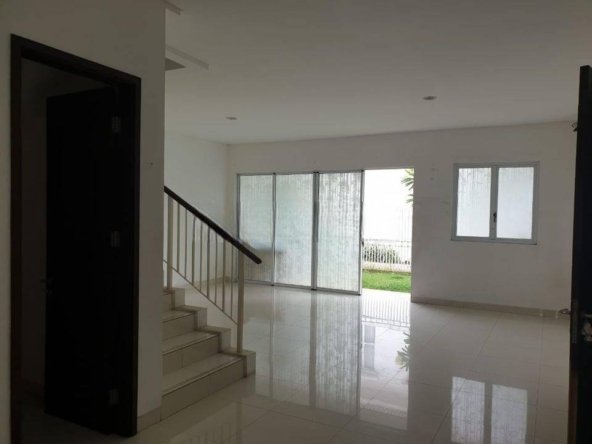 Siap Huni Rumah Palm Spring Jgc Luas Tanah 220m SHM