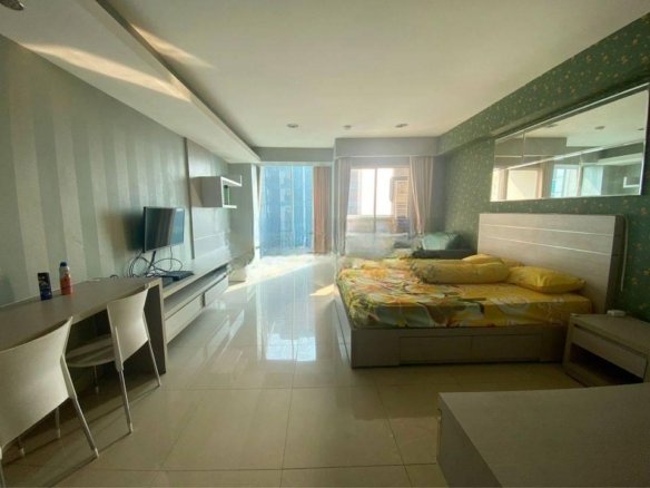 Studio Big Size Tamansari Hive Furnished & View Cantik