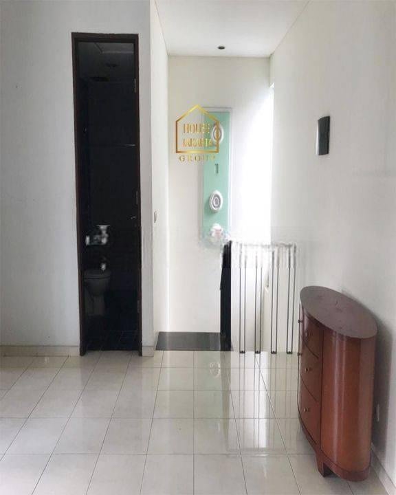 Rumah Bagus Furnished SHM di Pinang Ranti