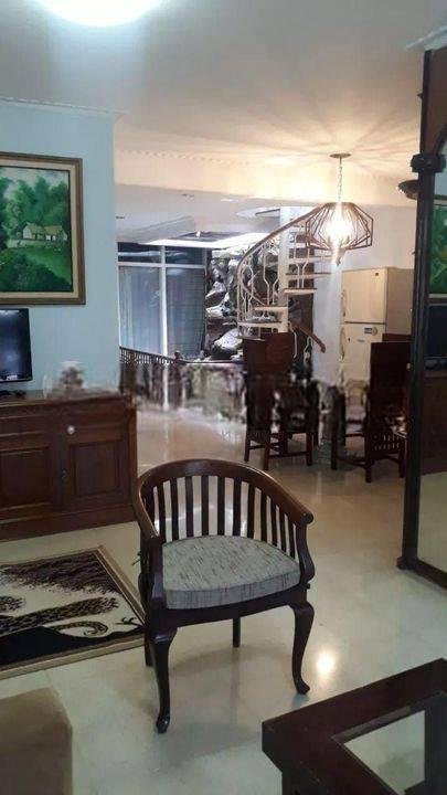 Disewakan rumah 1 lantai pondok indah