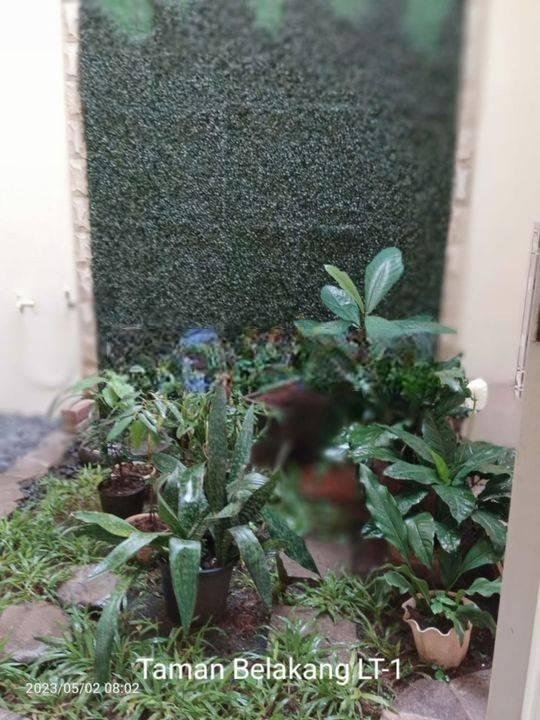 Rumah Modern 2 Setengah Lantai Disewakan di Legenda Wisata