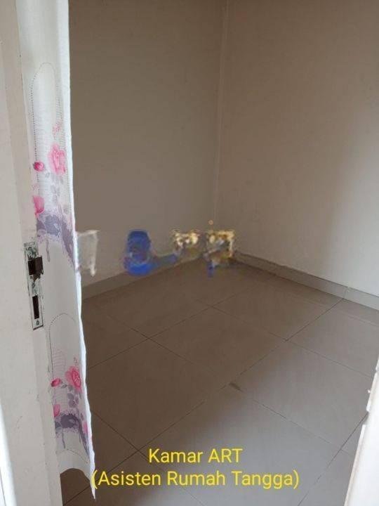 Rumah Modern 2 Setengah Lantai Disewakan di Legenda Wisata