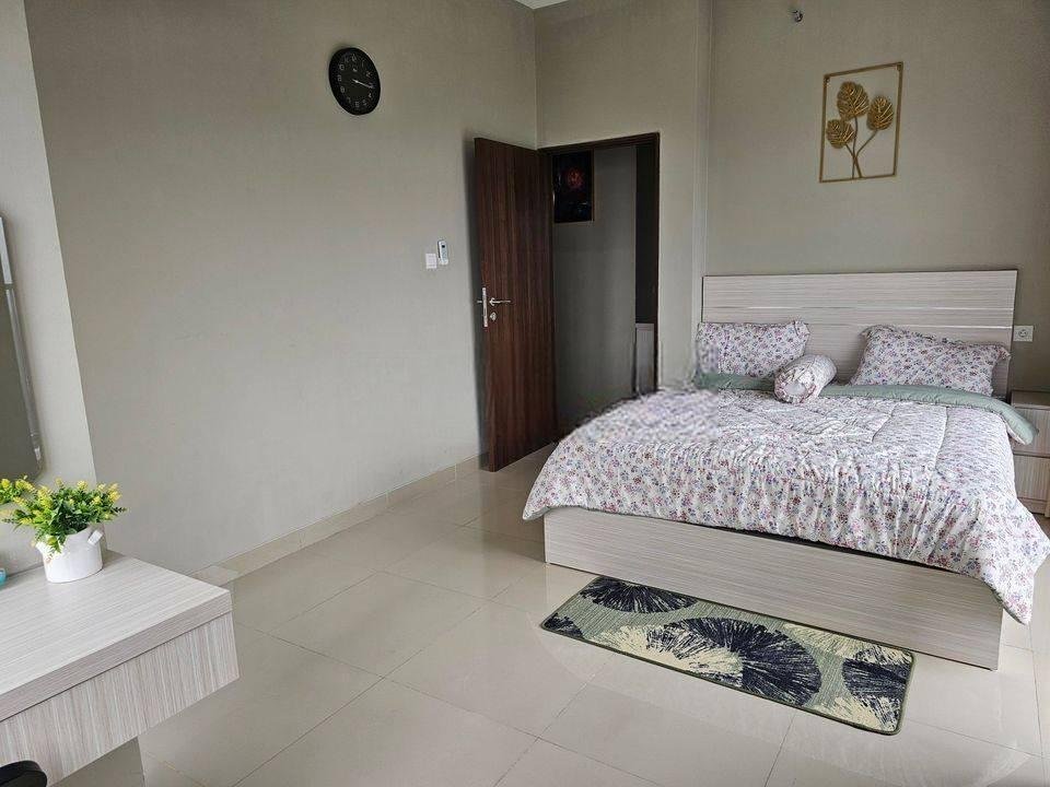 Kamar Mandi : 1