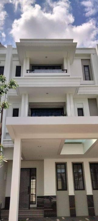 Hot Deal Rumah Brand New Sutera Winona 3 Lantai