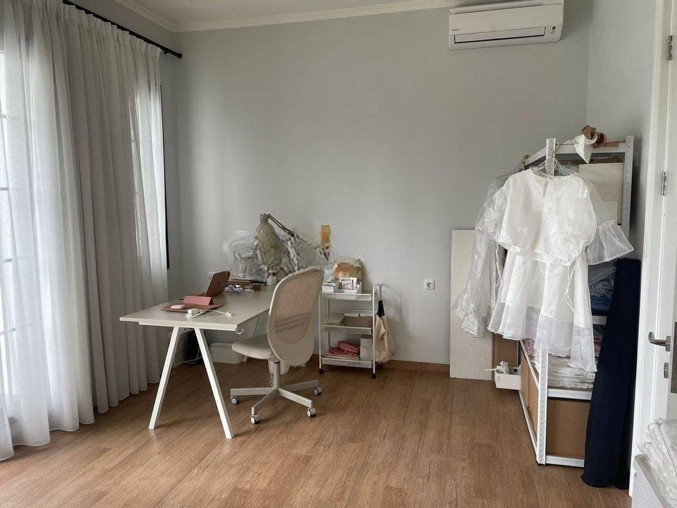 Hot Deal Rumah Brand New Sutera Winona 3 Lantai