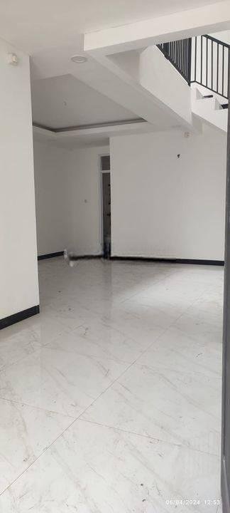 Rumah Bangunan Baru Mewah 3 Lantai Citra Garden 5