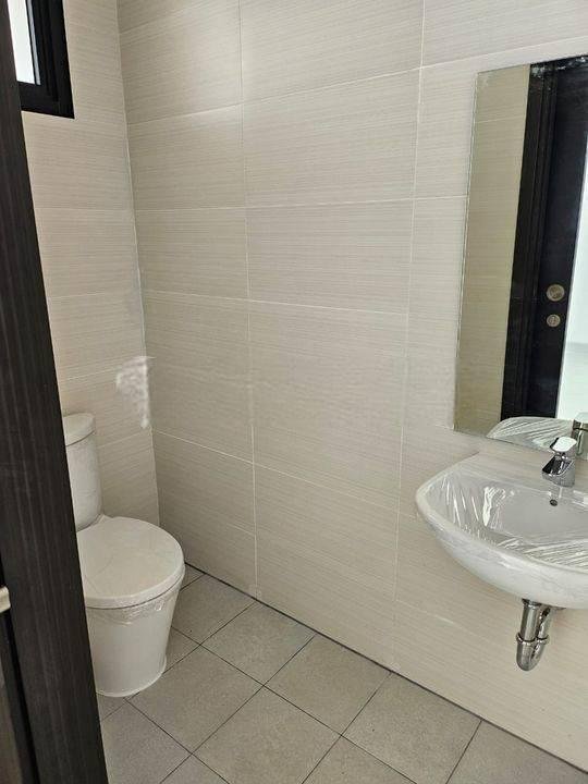 Rumah Harmony Golf Island Pantai Indah Kapuk