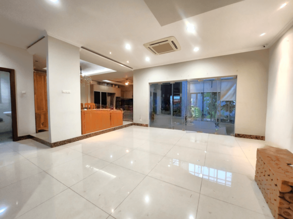 Rumah 2lt 200m Type 4kt Cluster Lantana Jgc Jakarta Garden City