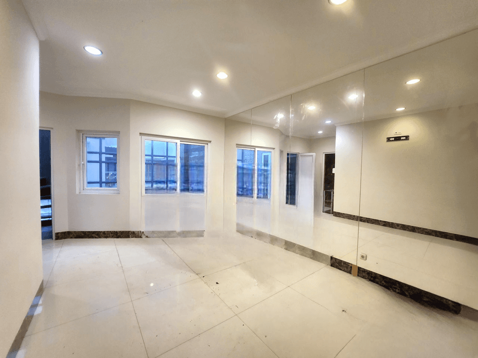 Rumah 2lt 200m Type 4kt Cluster Lantana Jgc Jakarta Garden City